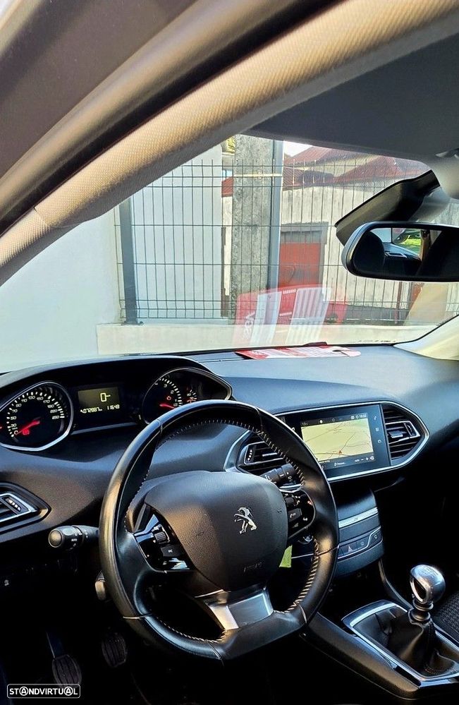 Peugeot 308 1.2 PureTech Active - 22