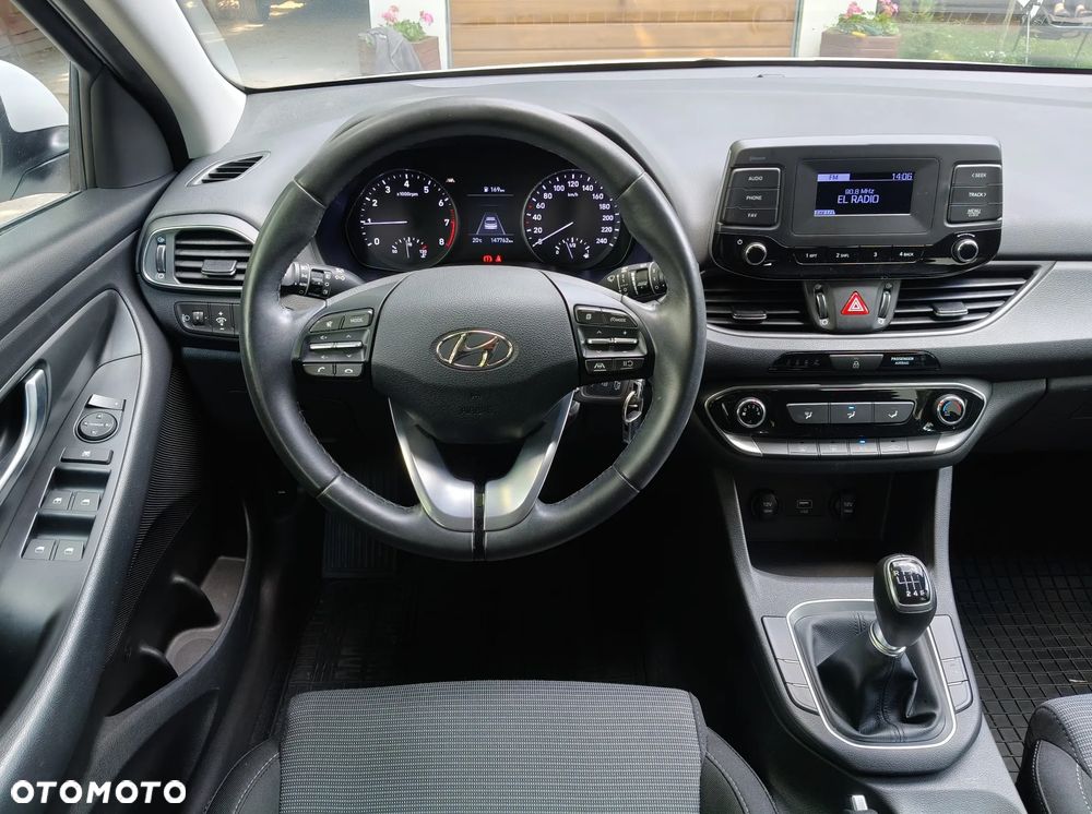 Hyundai i30 1.0 T-GDI Classic + - 16
