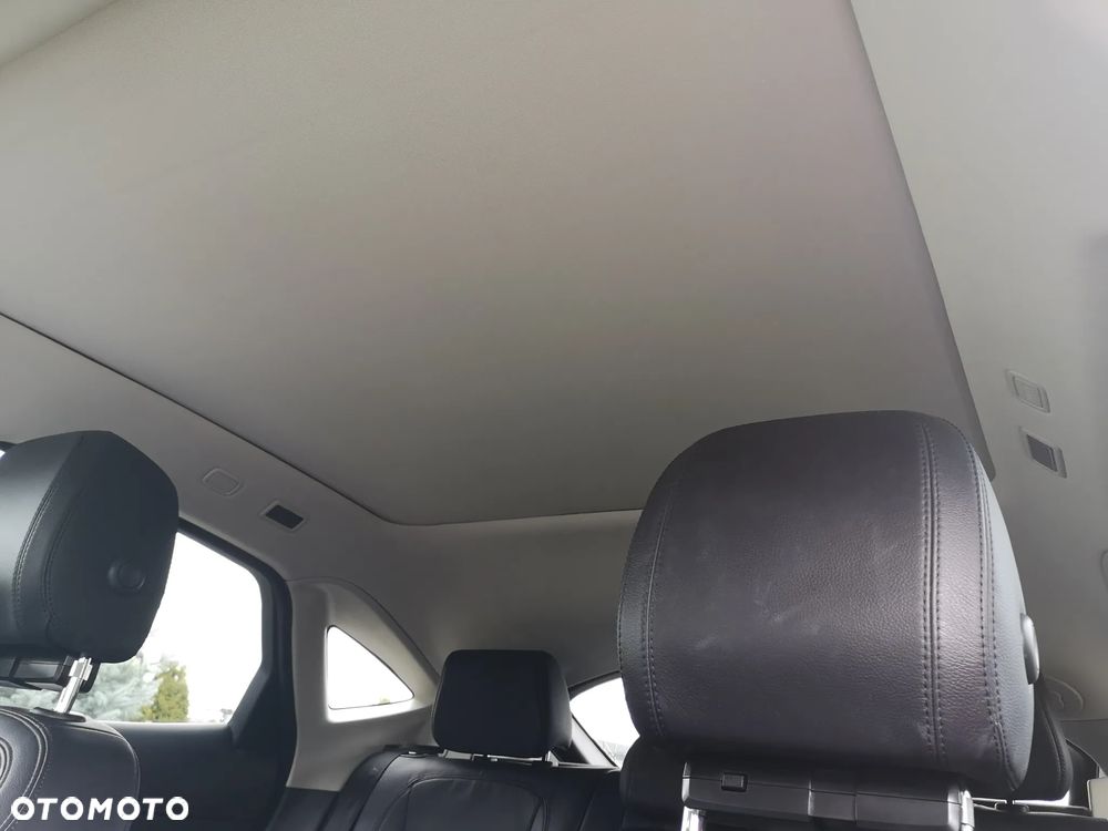 Jaguar E-Pace P250 AWD R-Dynamic SE - 20