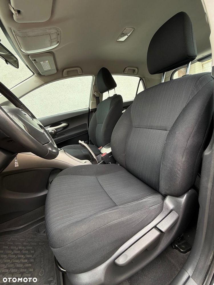 Toyota Auris 1.6 Luna - 16