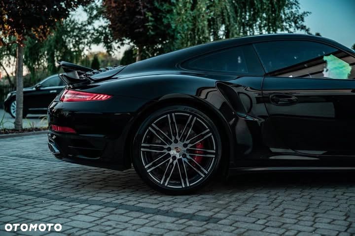 Porsche 911 Turbo - 21