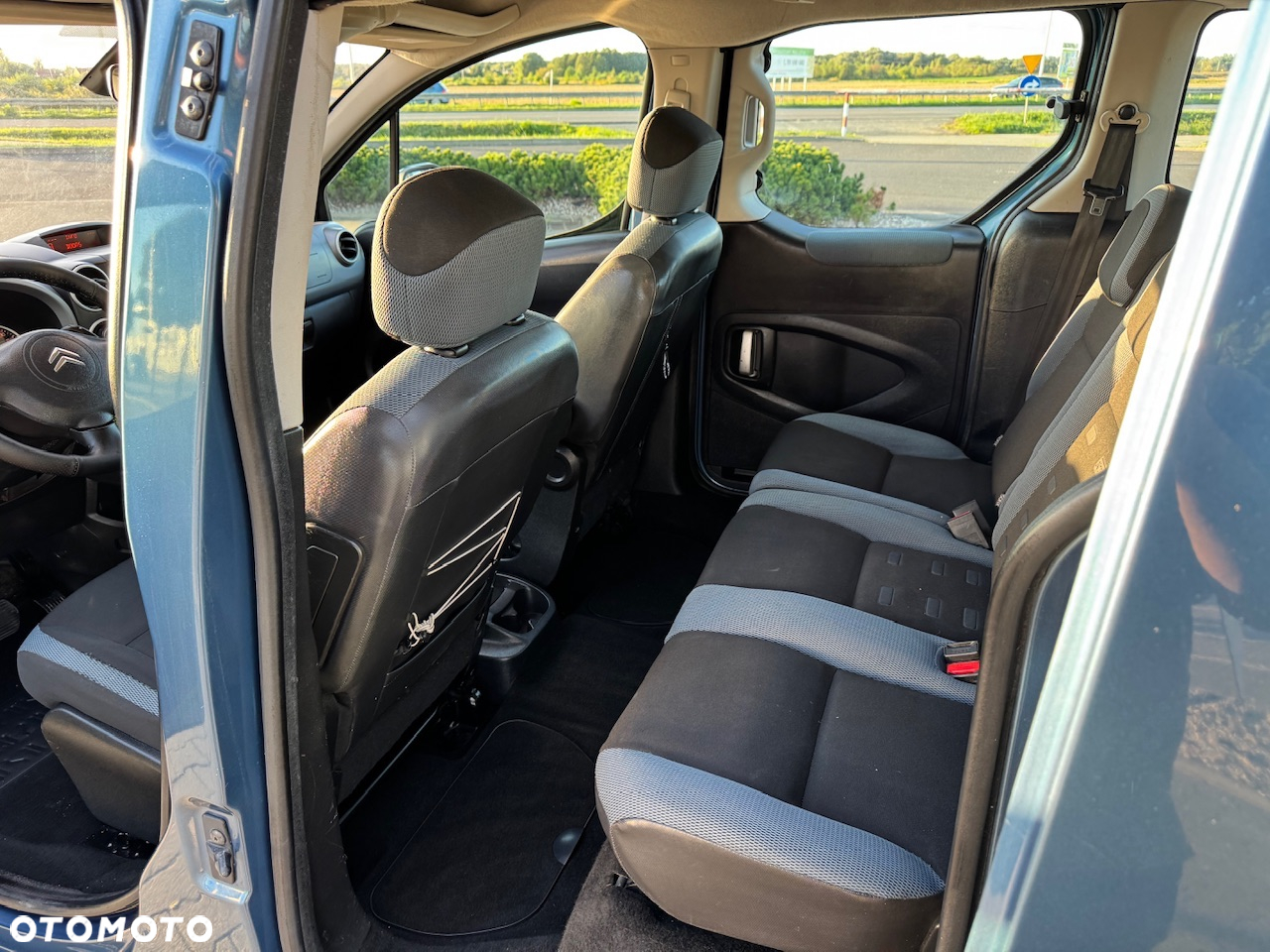 Citroën Berlingo e-HDi 90 FAP EGS6 Multispace Exclusive - 10