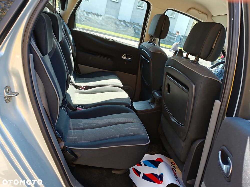 Renault Scenic 1.6 16V Expression - 17