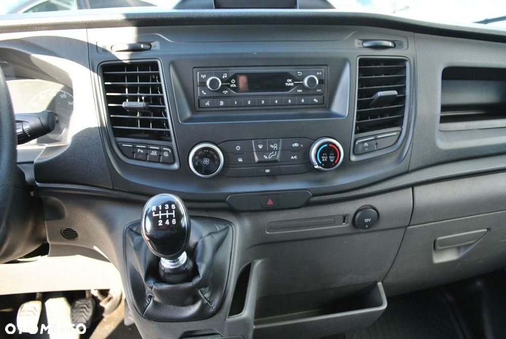 Ford Transit - 20