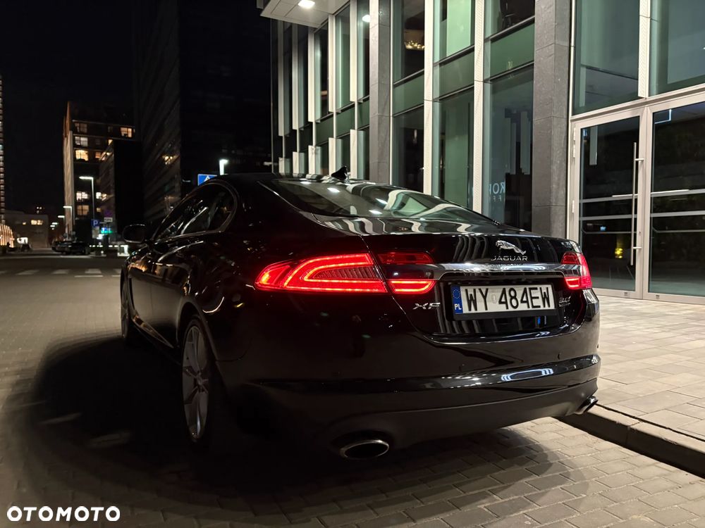 Jaguar XF 35t AWD Portfolio - 34