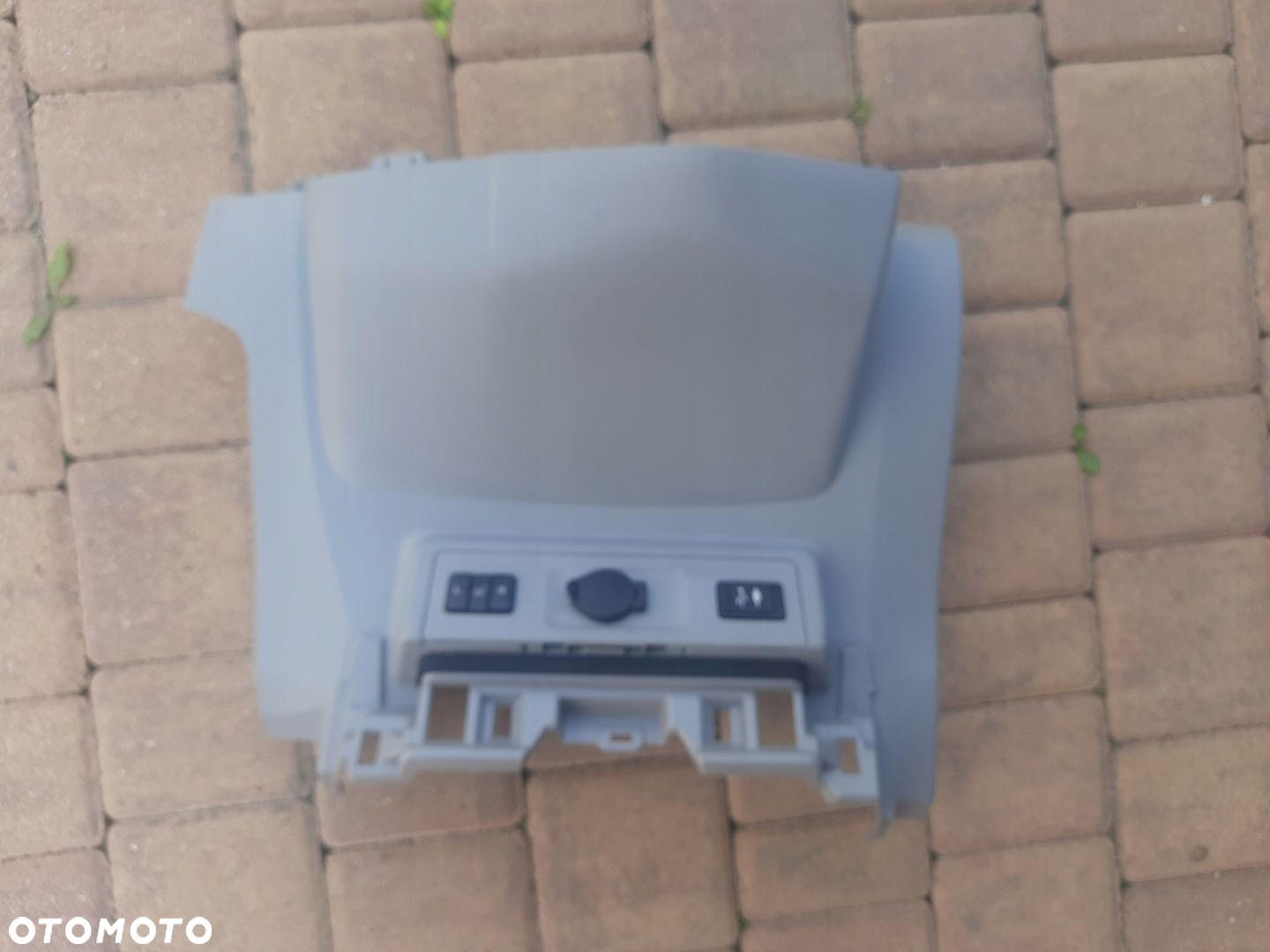 PANEL GRZANIA FOTELI TOYOTA PRIUS PLUS 14-19r - 2