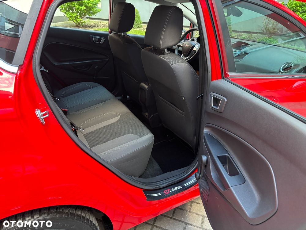 Ford Fiesta - 12