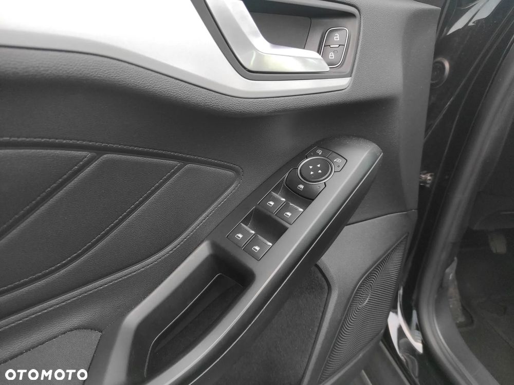 Ford Focus 1.0 EcoBoost Trend - 10