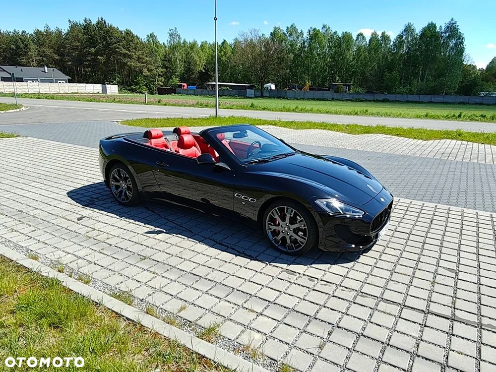 Maserati GranCabrio Sport - 26