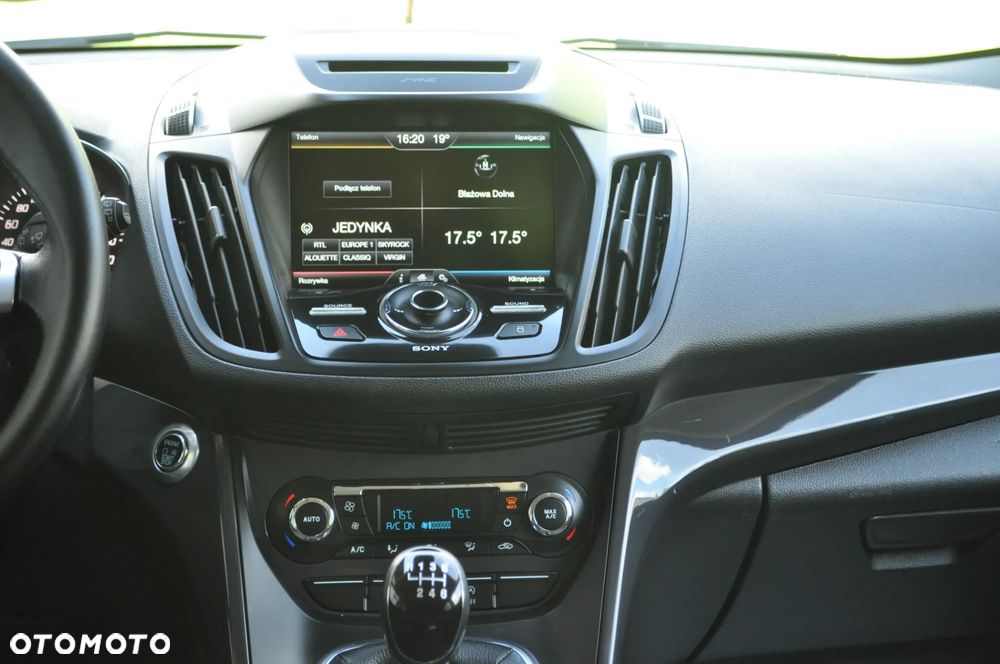 Ford Kuga 2.0 TDCi 4x4 Titanium - 27