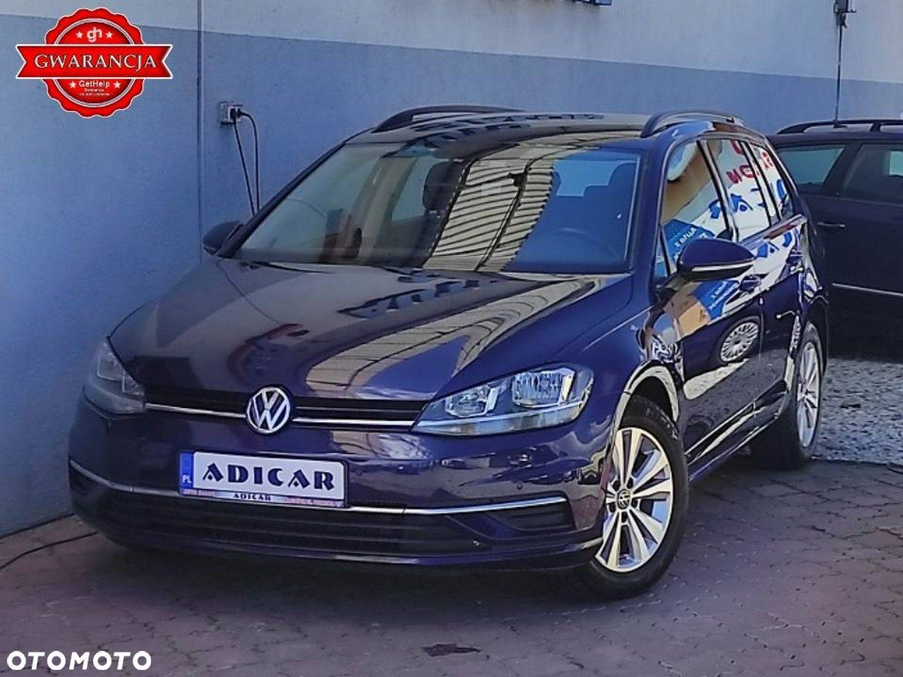 Volkswagen Golf - 1