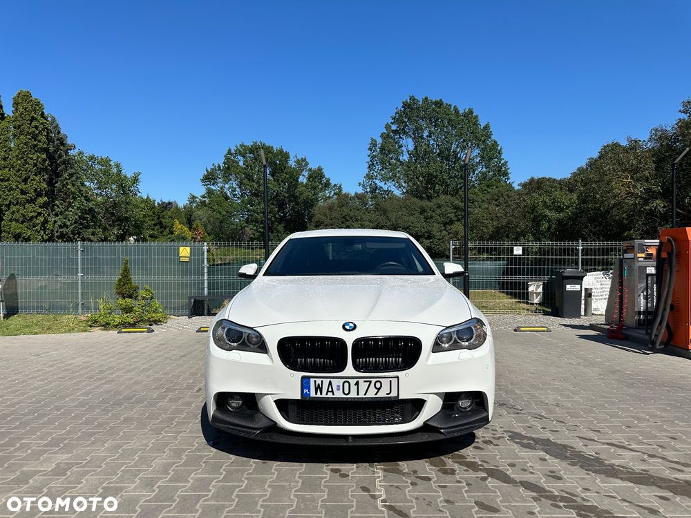 BMW Seria 5 520d xDrive - 5