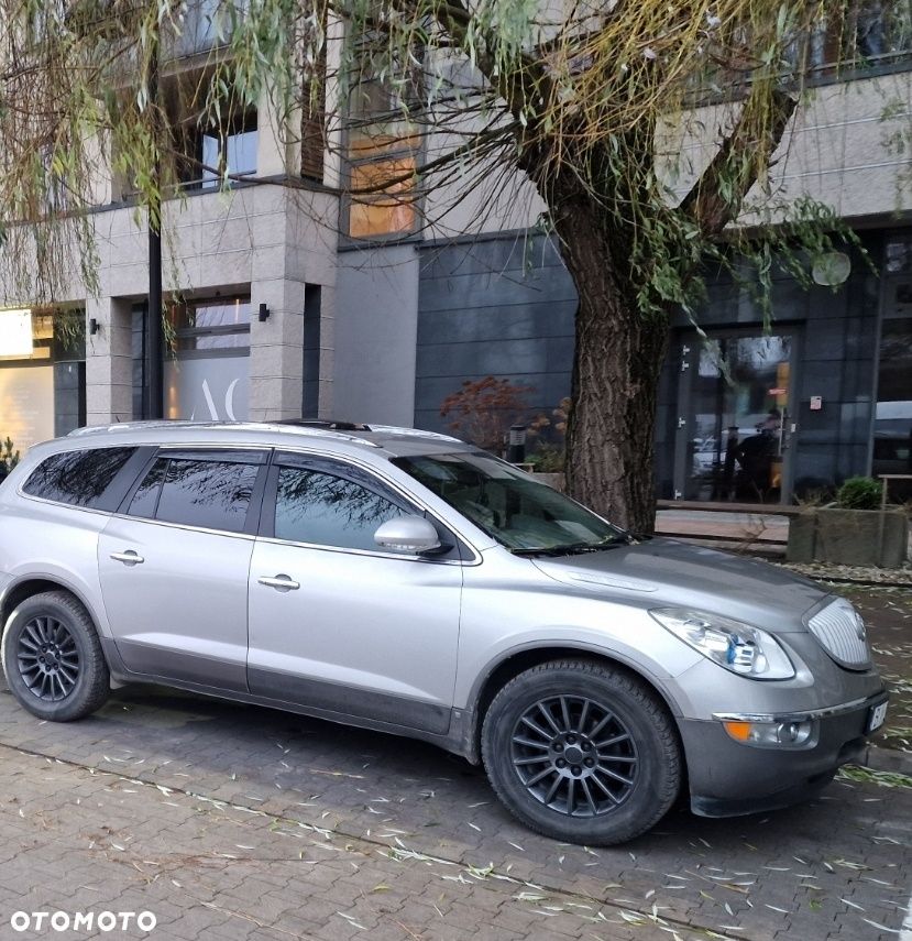 Buick Enclave - 1