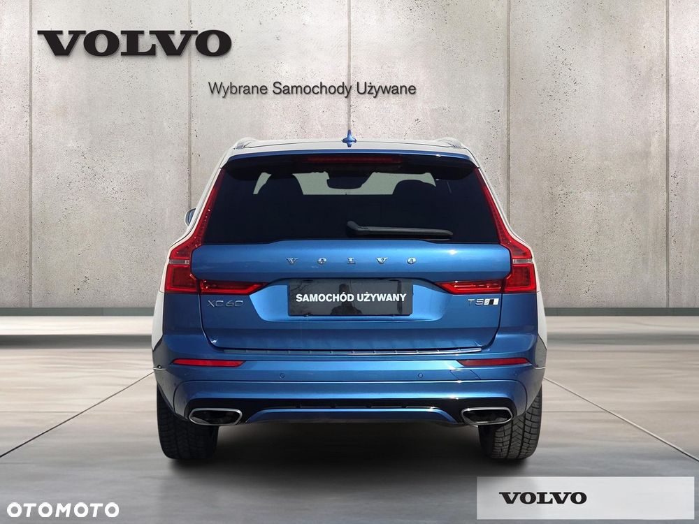 Volvo XC 60 T5 AWD R-Design - 4
