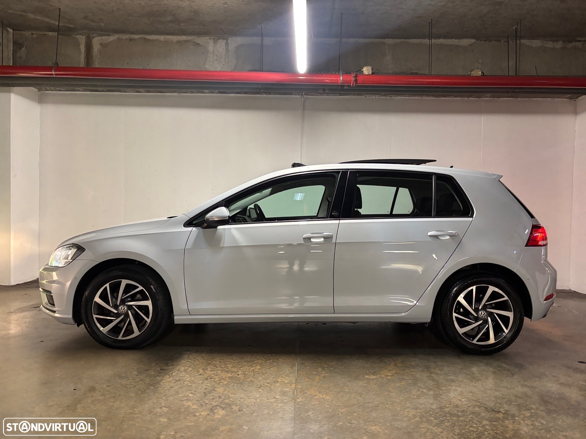VW Golf 1.0 TSI Trendline DSG - 19