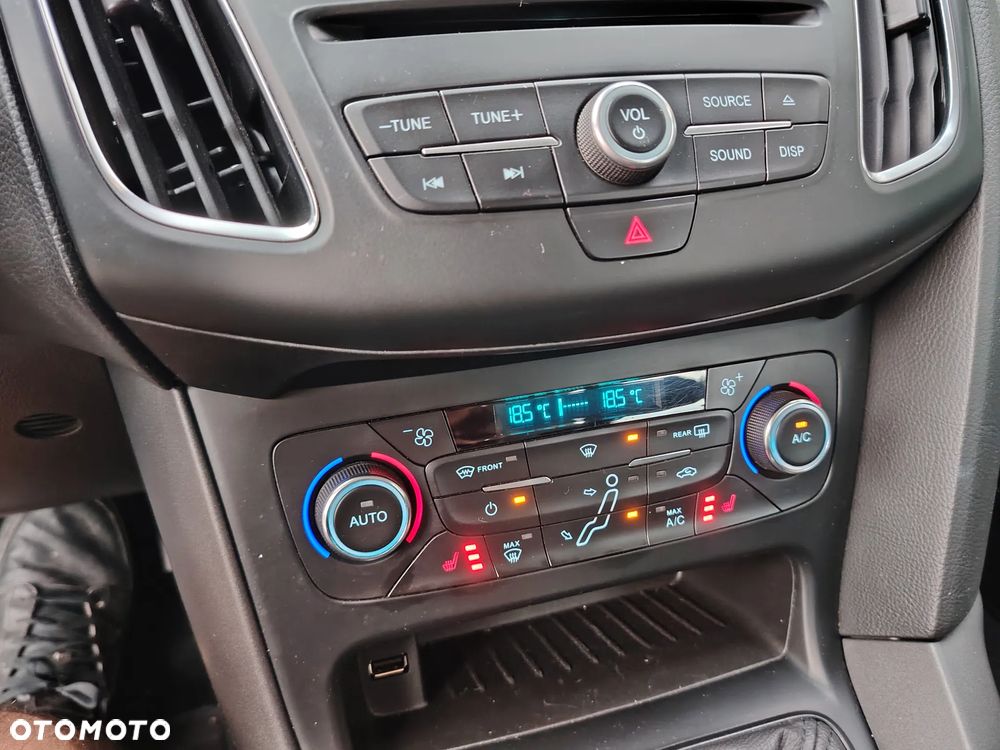 Ford Focus 1.5 EcoBoost SYNC Edition ASS - 13