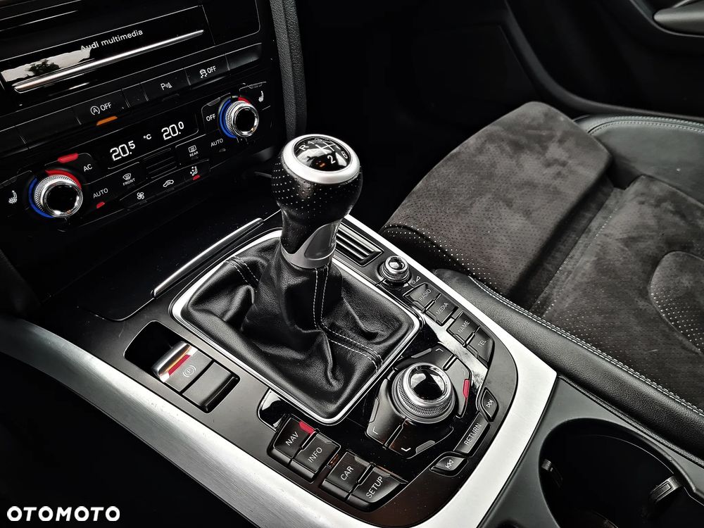 Audi A4 Avant 2.0 TDI DPF quattro S line Sportpaket - 27