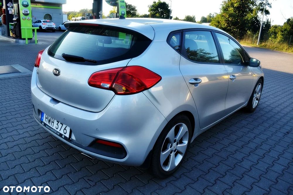 Kia Ceed 1.4 CVVT Attract - 4