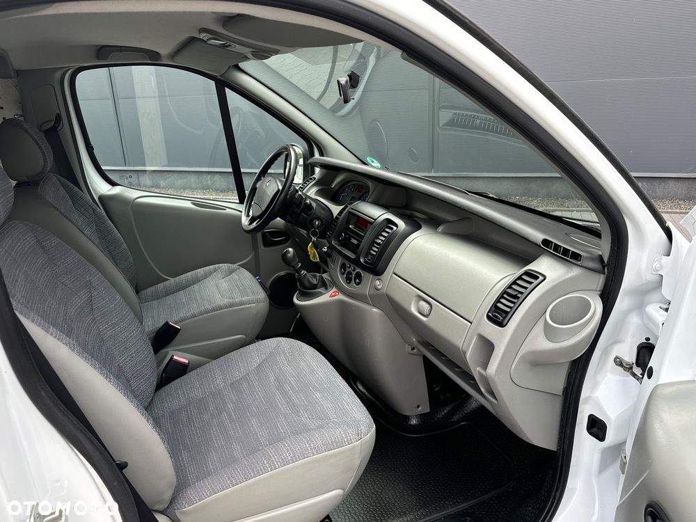 Renault Trafic - 17