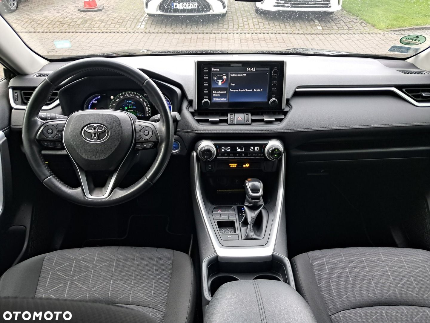Toyota RAV4 - 6