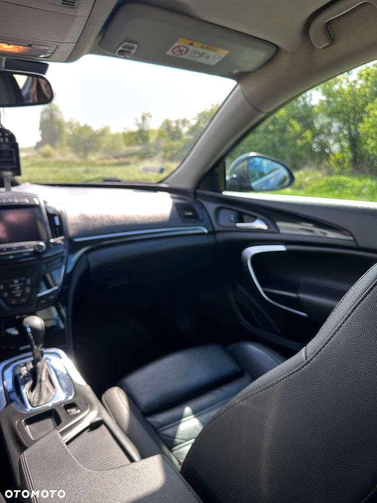 Opel Insignia - 10