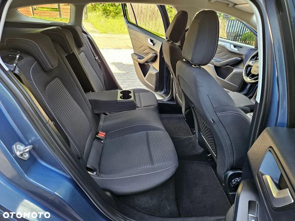 Ford Focus - 23