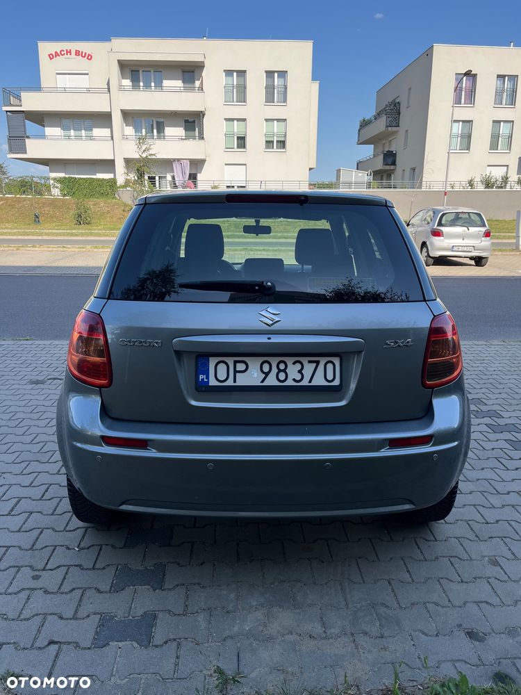 Suzuki SX4 1.6 Premium - 17