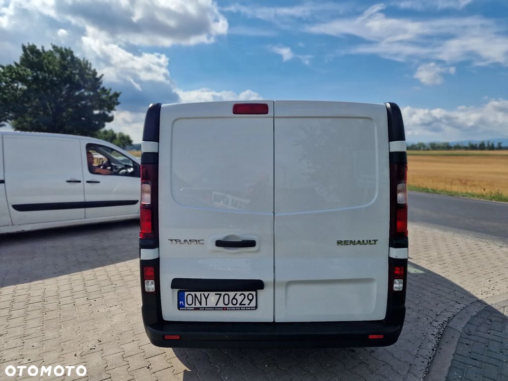 Renault Trafic - 12