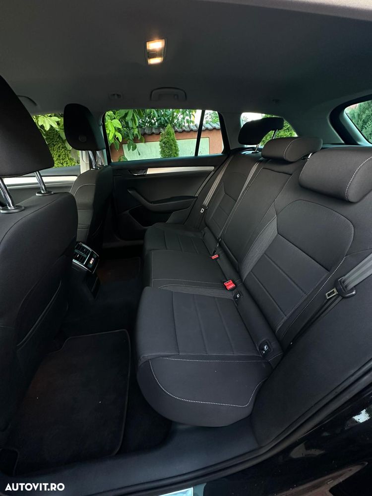 Skoda Superb 2.0 TDI DSG Sportline - 15