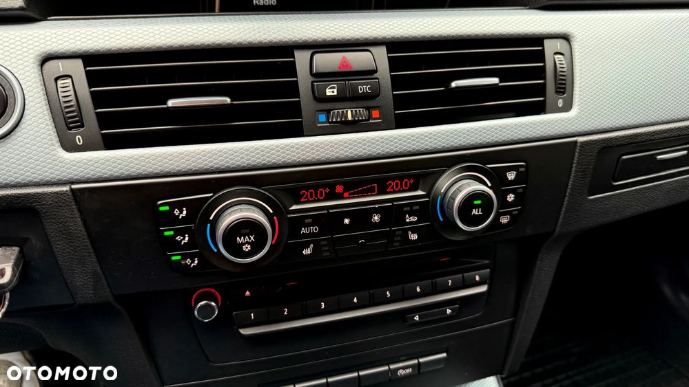 BMW Seria 3 318i Edition Sport - 25