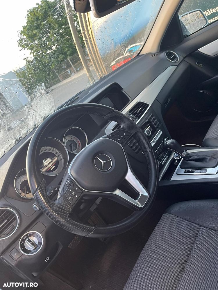 Mercedes-Benz C 220 CDI 7G-TRONIC Avantgarde Edition - 3