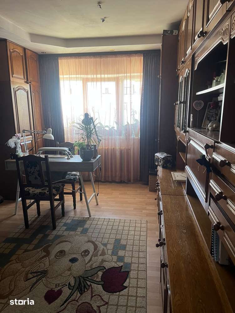 Vând apartament zona centrală Fălticeni — fotografia 3