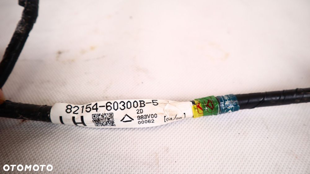 TOYOTA LAND CRUISER 200 WIĄZKA INSTALACJA DRZWI LEWA 82154-60300B - 4