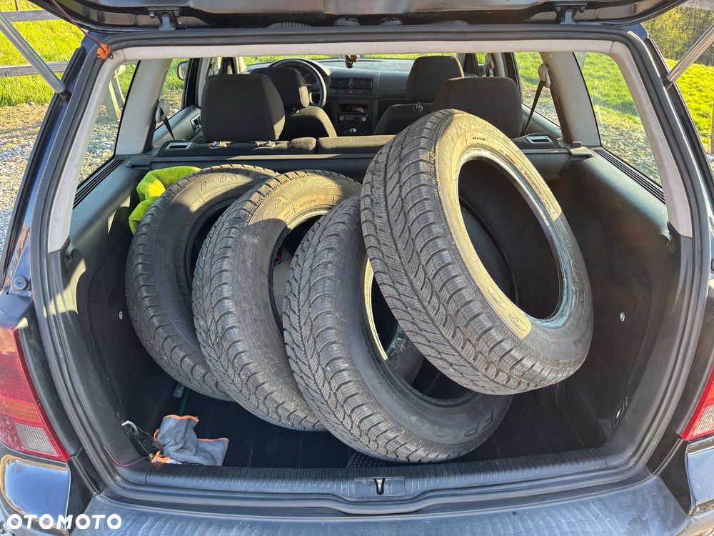 Volkswagen Golf 1.9 TDI Basis - 36