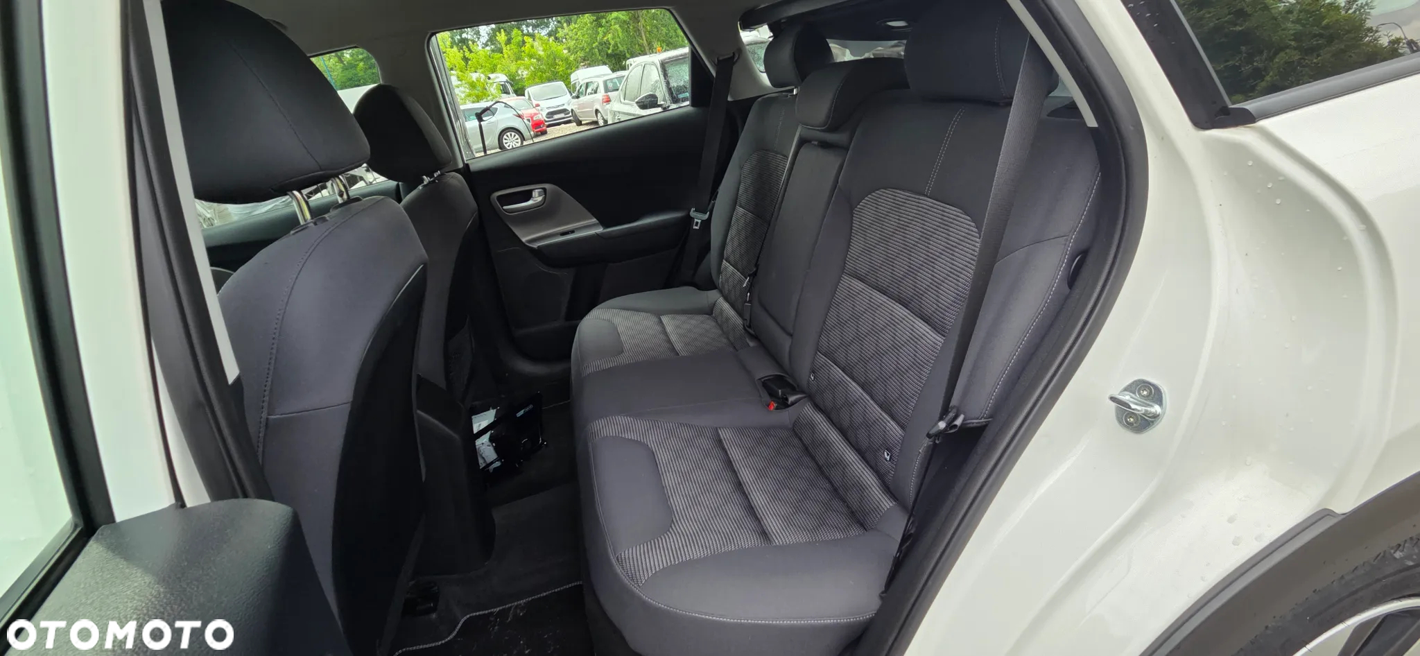 Kia Niro 1.6 GDI Hybrid M - 32