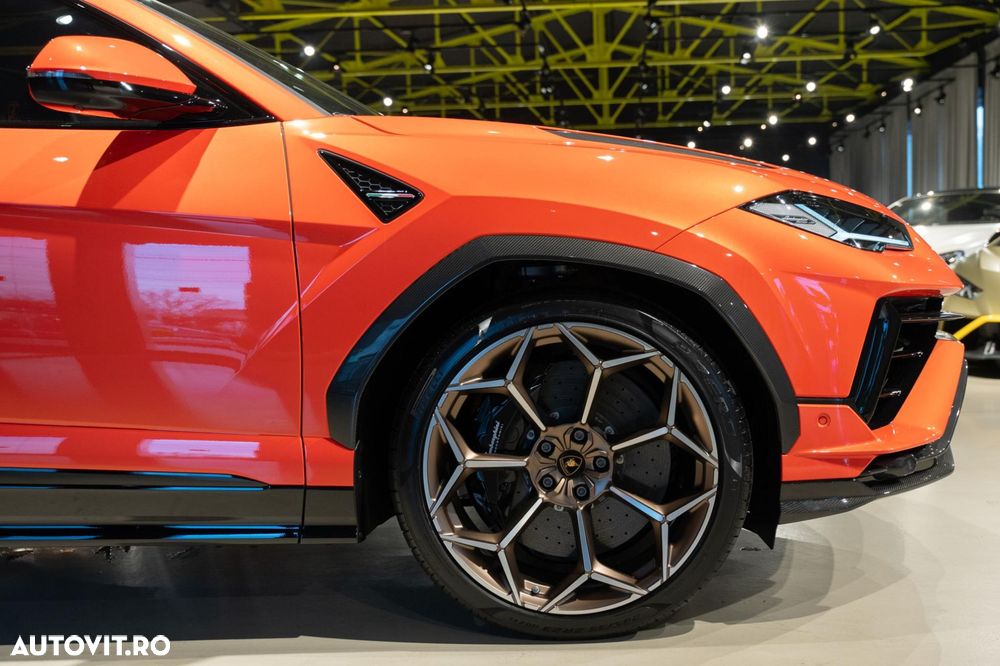 Lamborghini URUS - 17