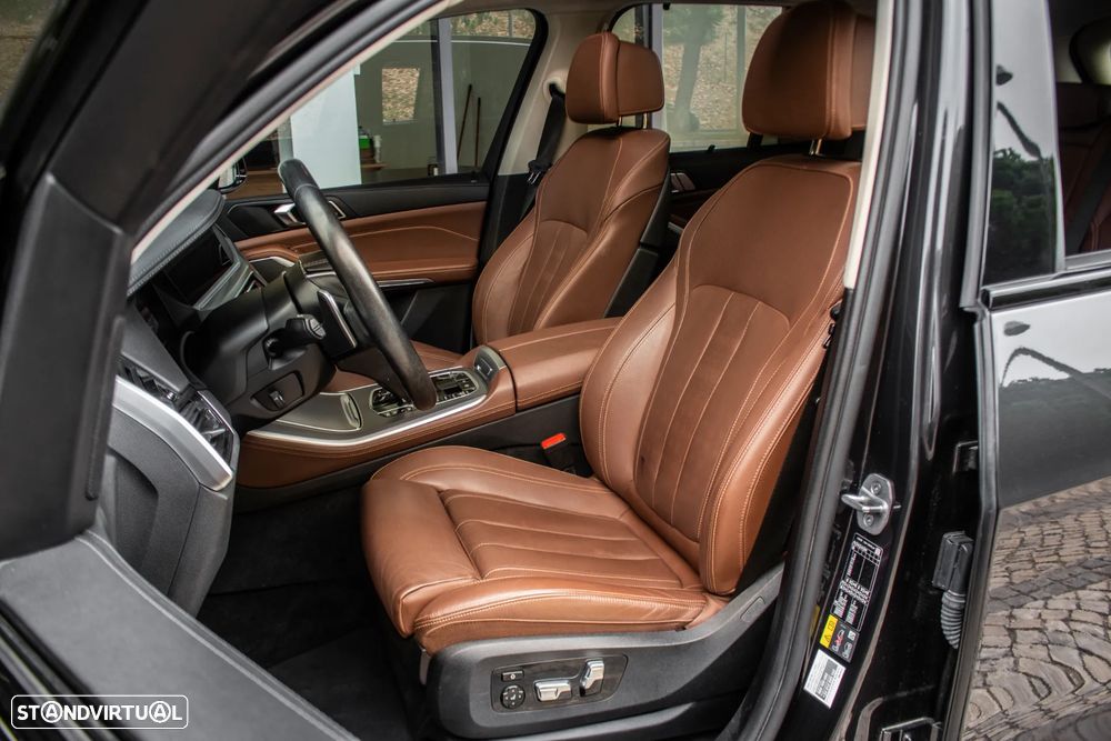 BMW X5 xDrive45e - 26