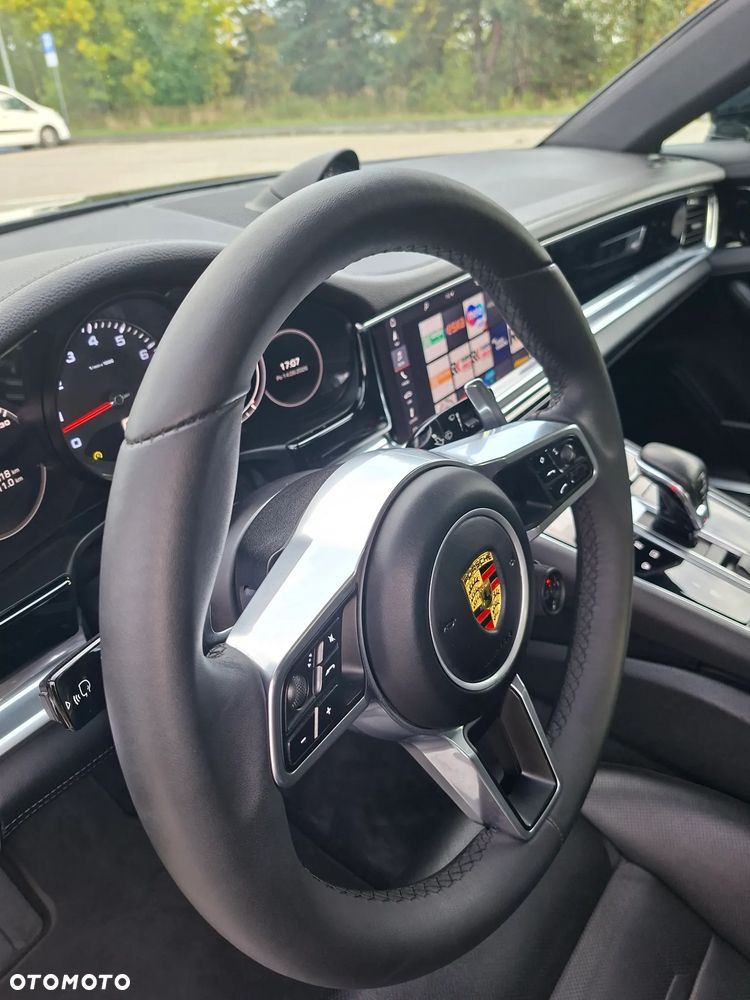 Porsche Panamera 4S - 10