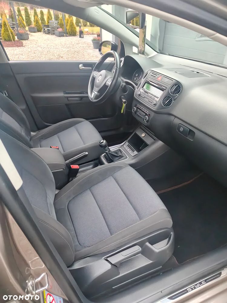 Volkswagen Golf Plus 1.6 TDI DPF Style - 11