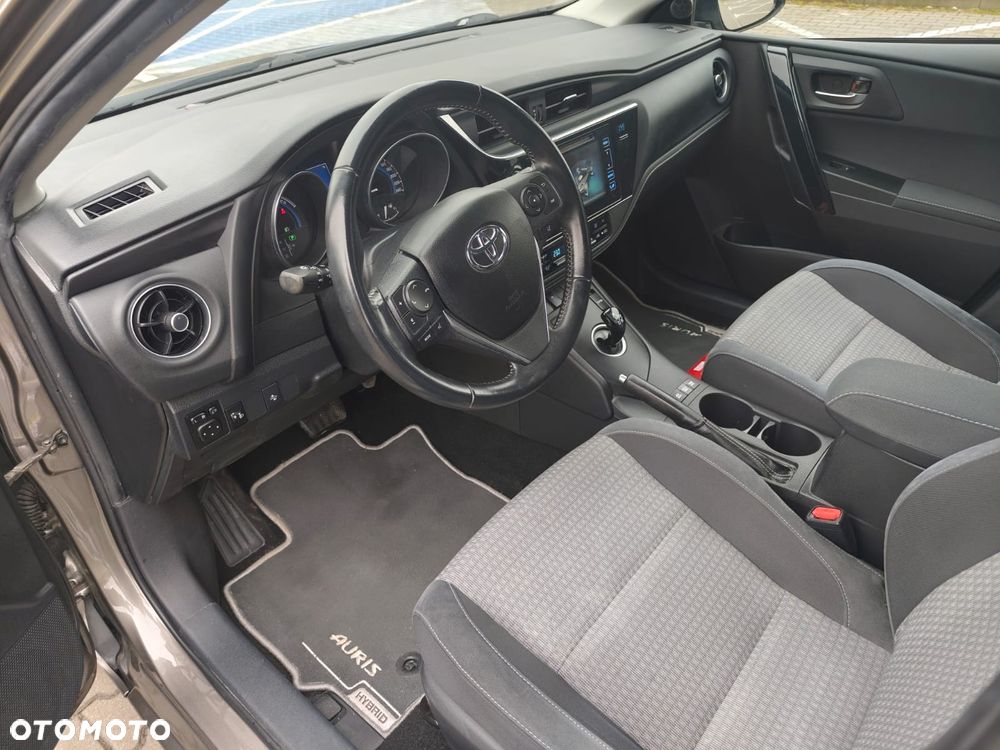 Toyota Auris - 29