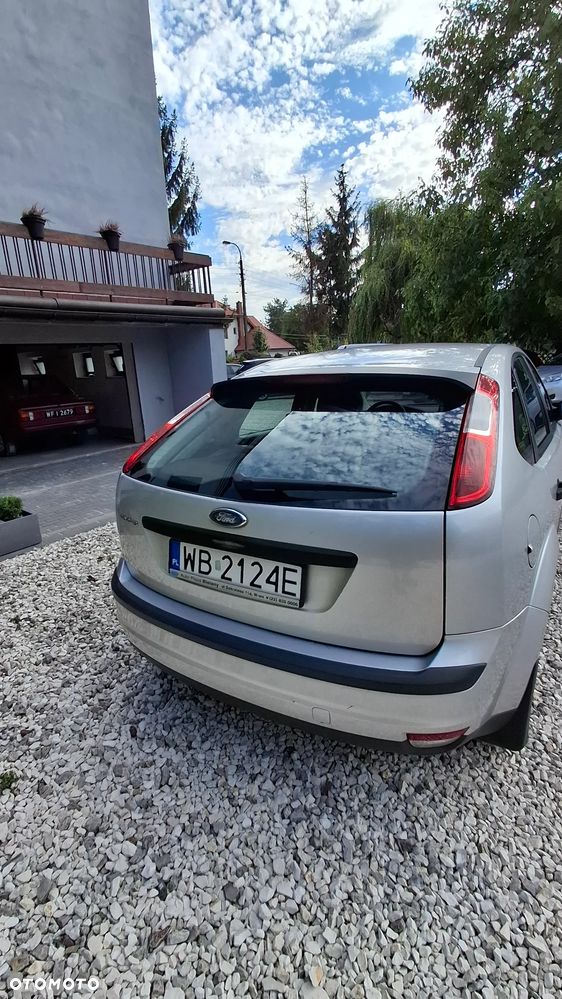 Ford Focus 1.4 Ambiente - 6