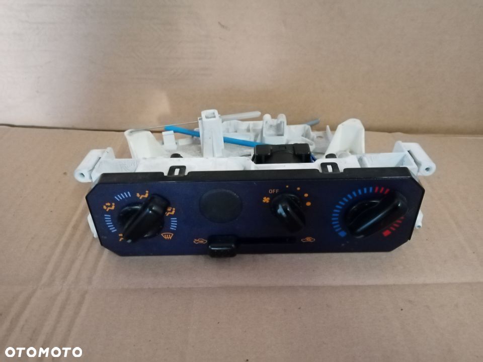 Panel nawiewu DAIHATSU YRV 00-05 Europa - 1