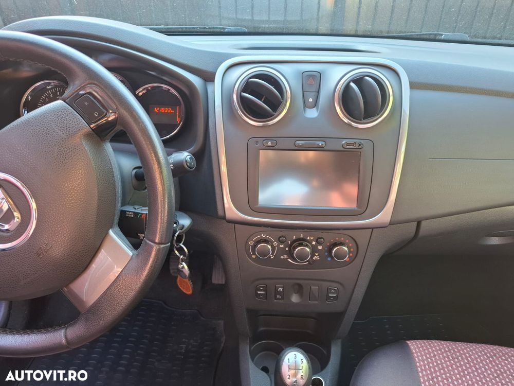 Dacia Sandero 1.5 90CP Stepway - 9