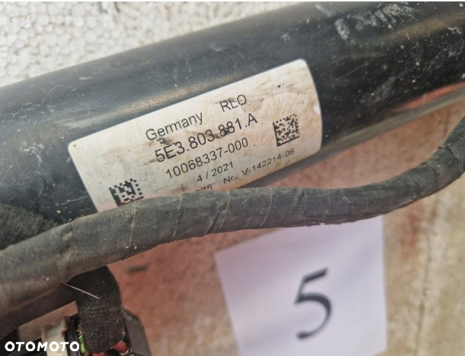 SKODA OCTAVIA IV 4 HAK HOLOWNICZY 5E3803881A ORYGINALNY ELEKTRYCZNY - 2