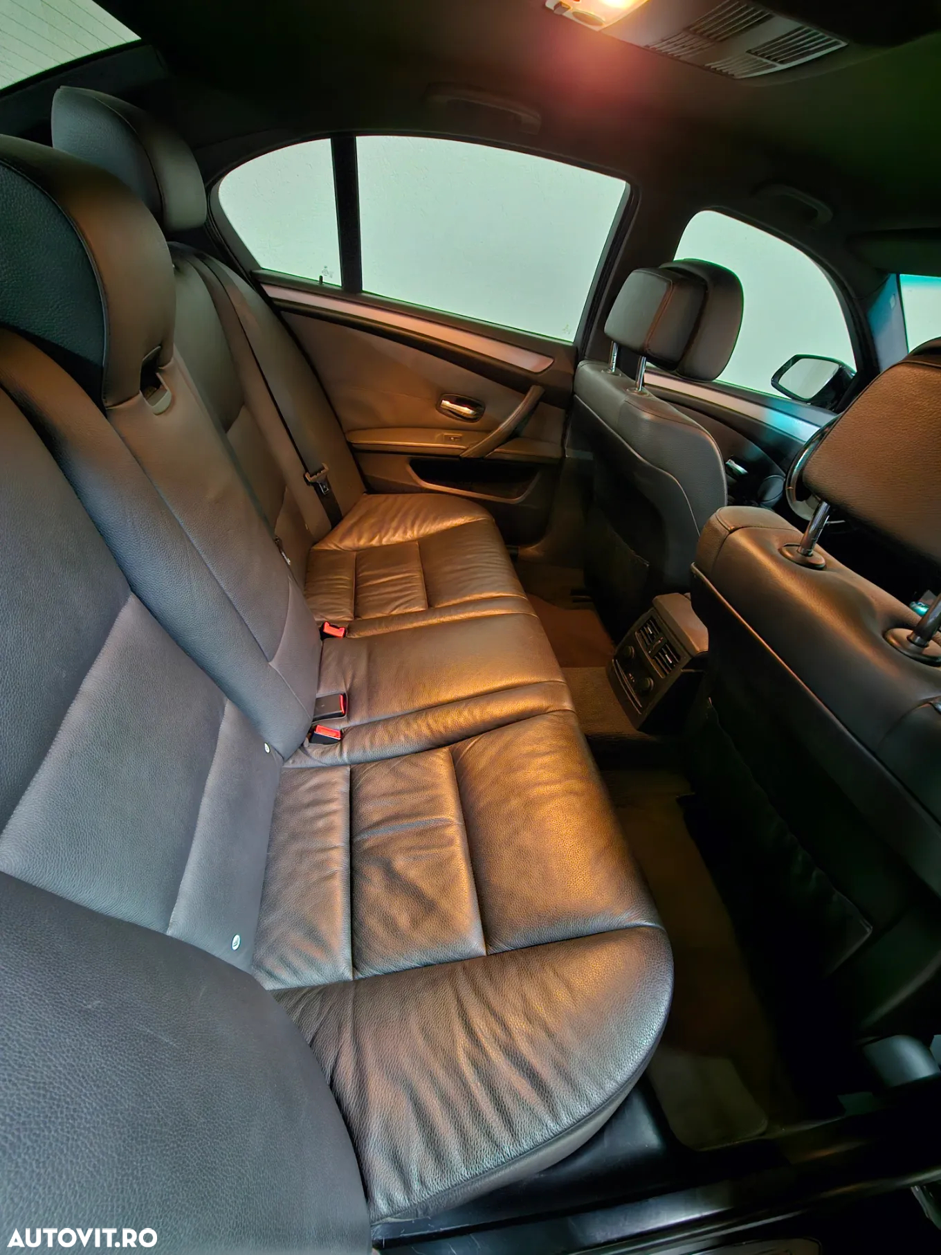 BMW Seria 5 520d - 13