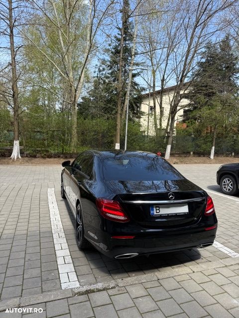 Mercedes-Benz E 200 4MATIC Aut. - 13
