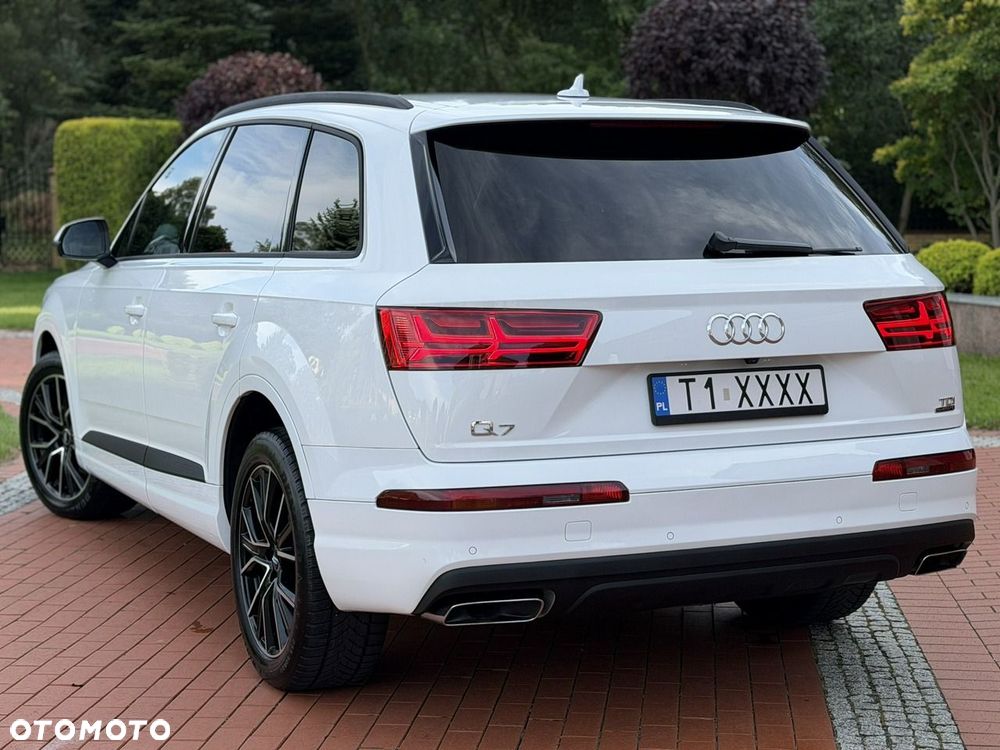 Audi Q7 - 17