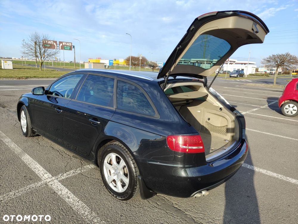 Audi A4 Avant 2011 photo 4