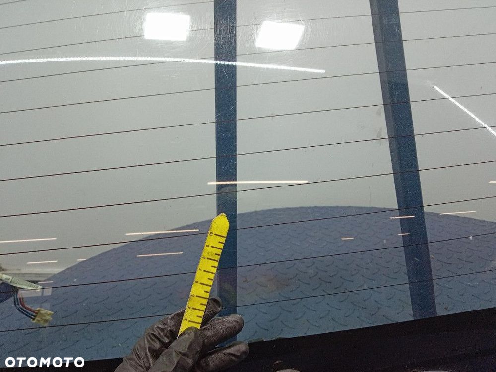 TOYOTA AYGO I TYLNA KLAPA BAGAŻNIKA SZYBA TYŁ - 4