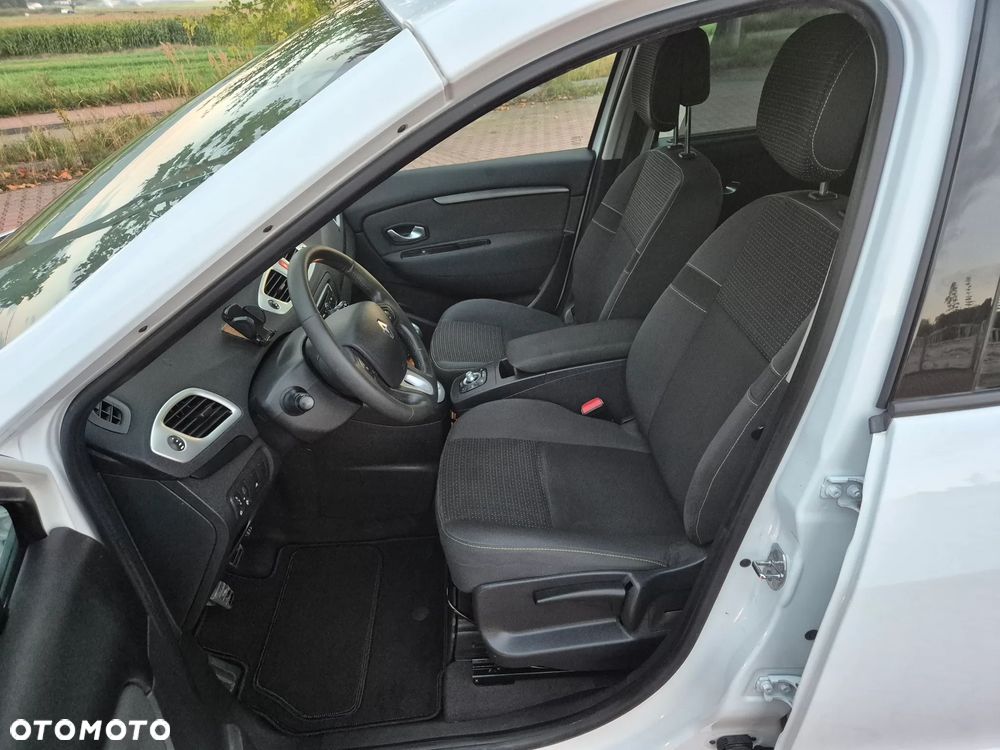 Renault Scenic 1.6 16V 110 Dynamique - 20